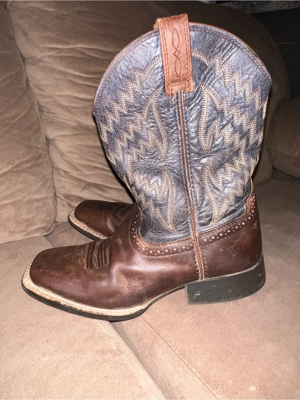 Ariat Brown Leather Western Cowboy Boots with Dark Embroidered Shaft